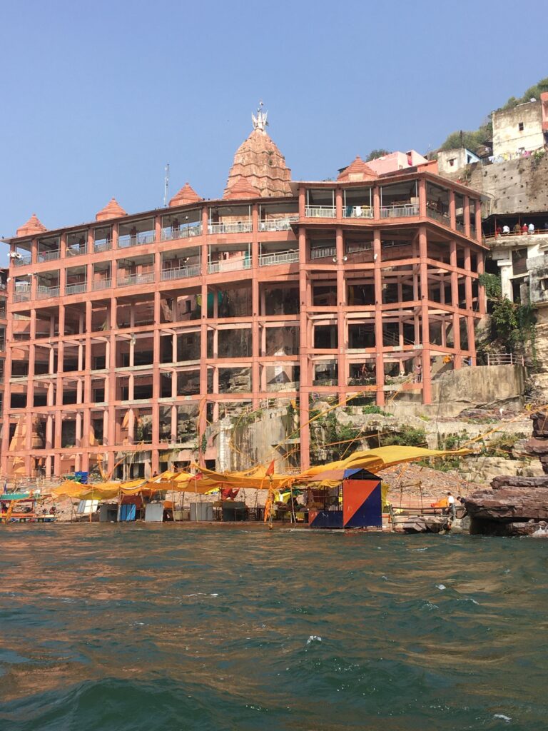 Omkareshwar Temple with Indore to Omkareshwar Taxi service